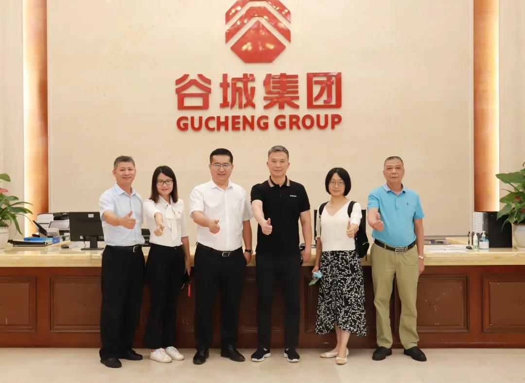 白云區(qū)委統(tǒng)戰(zhàn)部副部長、區(qū)工商聯(lián)黨組孫志輝書記一行蒞臨谷城集團(tuán)調(diào)研指導(dǎo)